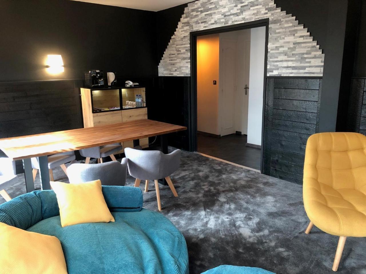 Logis Hotel Et Spa Chez Camillou Aumont-Aubrac Kültér fotó